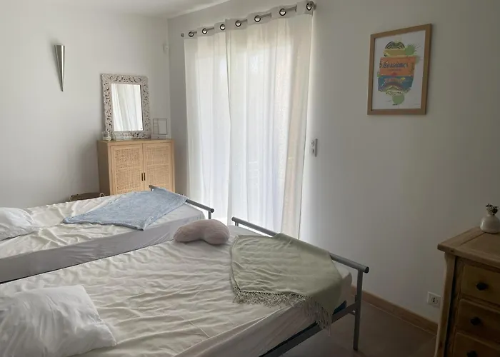 House With Sea View, Route De Palombaggia Villa *